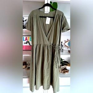NWT ✨ Oak + Fort Linen Wrap Dress Olive XL